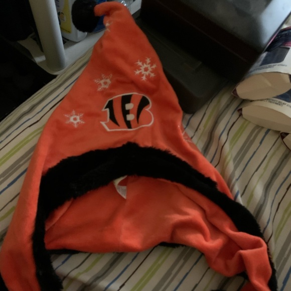 Cincinnati Bengals Christmas Stocking Hat - Picture 1 of 2